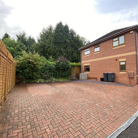 Cosy 3 Bedroom 2 Bathroom House With Parking Sheldon  Extérieur photo